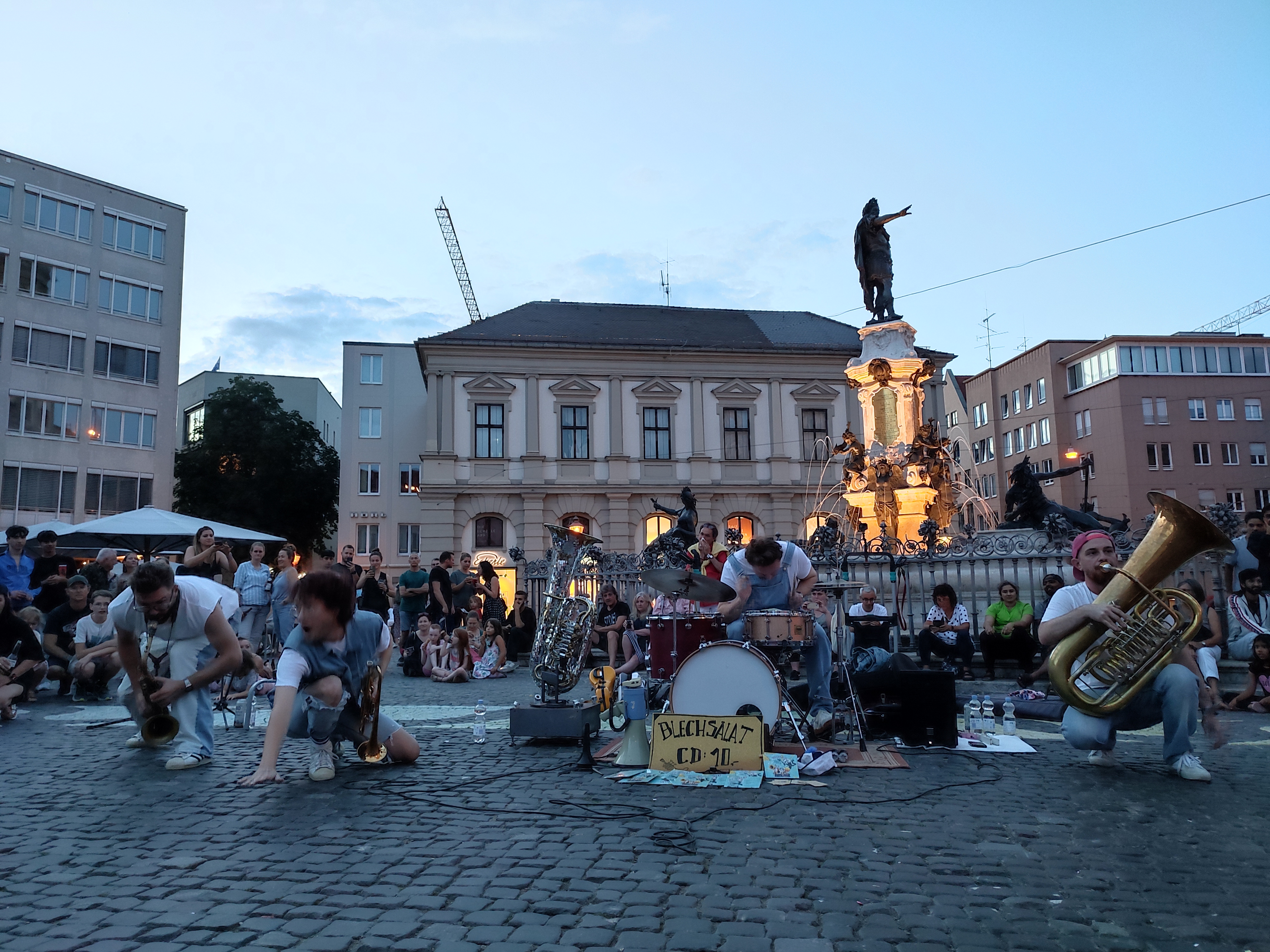 Blechsalat2024-07-26RathausplatzAugsburgGermany (15).jpg